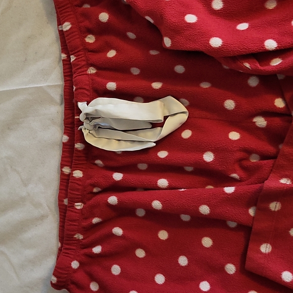 Plus size fleece pajama set - Picture 3 of 5